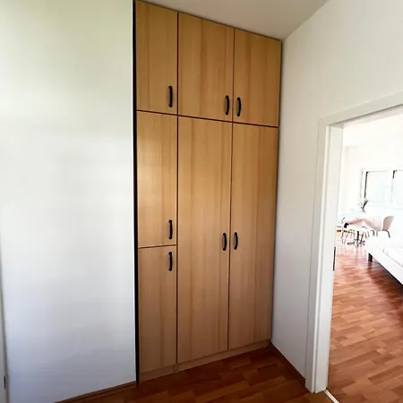 Kavajin * Duće