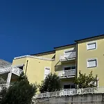 Kavajin *