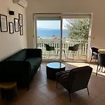 Kavajin * Duće