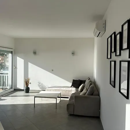Apartment Kavajin