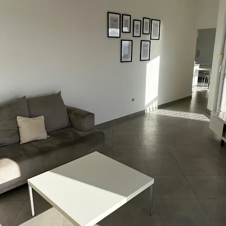 Kavajin Apartment