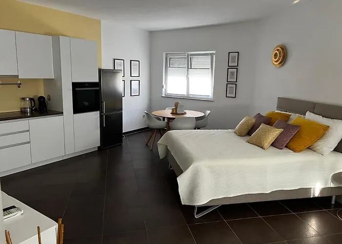 Kavajin Апартаменты Дуче